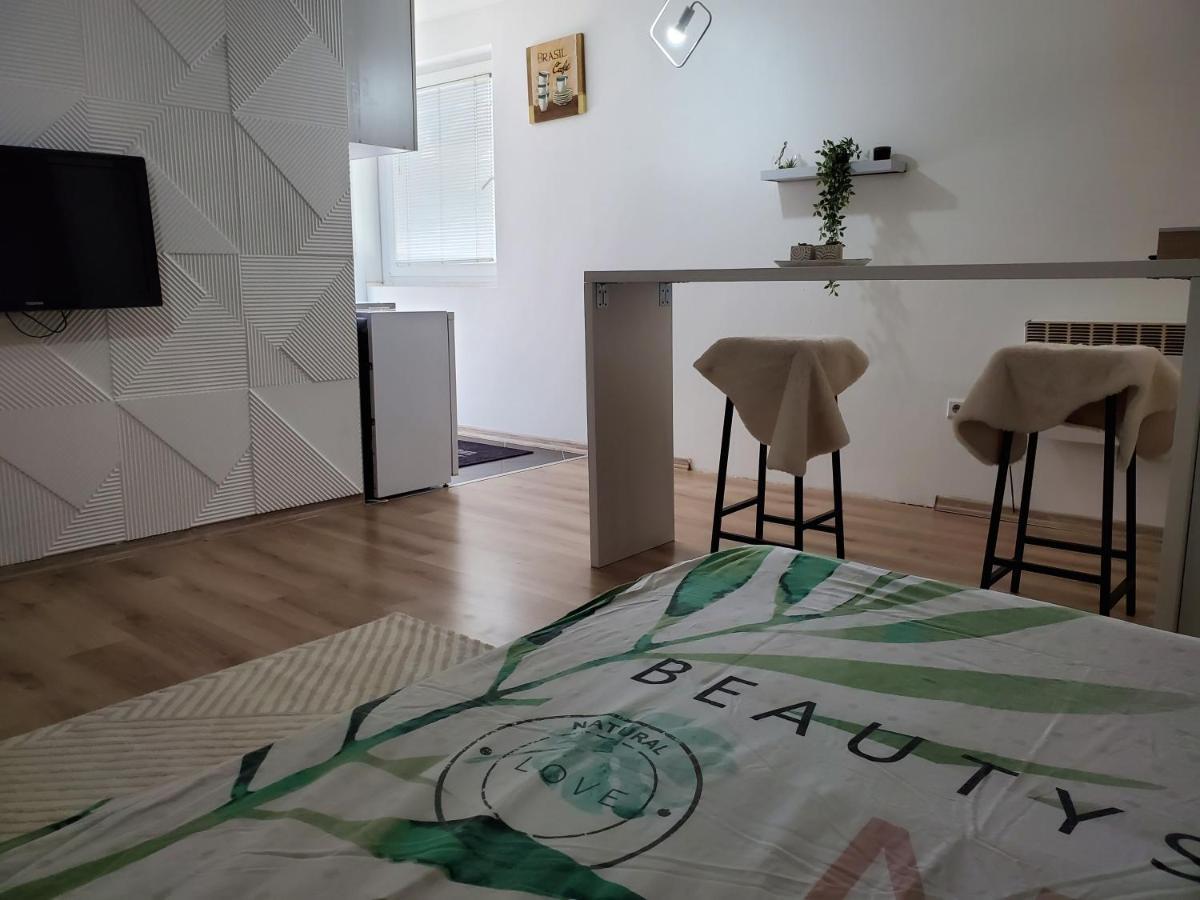Sleep And Drive Apartment Sarajevo Ngoại thất bức ảnh
